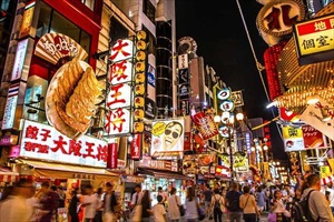 Exploring Best Dotonbori Street Food in Osaka