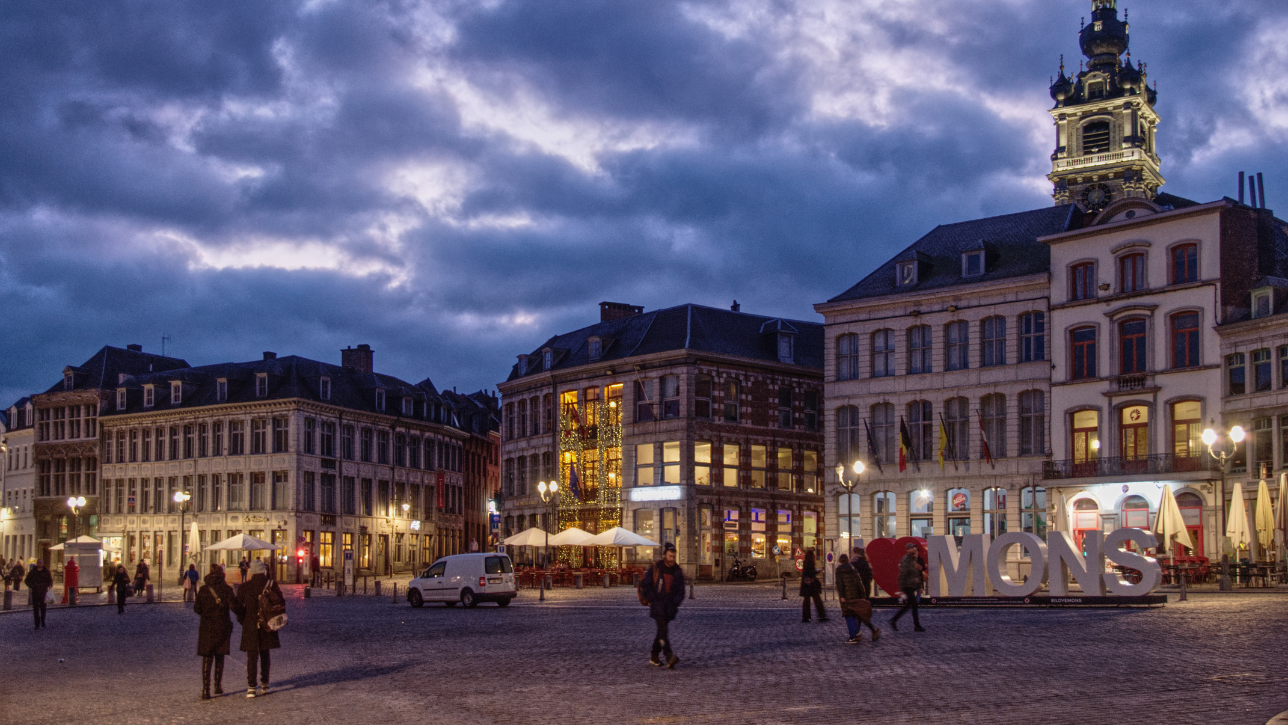 Practical Tips for Traveling in August 2025