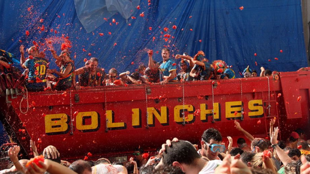 La Tomatina Tây Ban Nha – Lễ hội ẩm thực thế giới độc đáo nhất (27/08/2025)